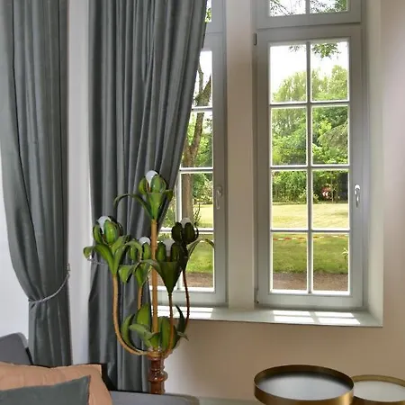 Gasthof L'orangerie, Château St Justin 5*